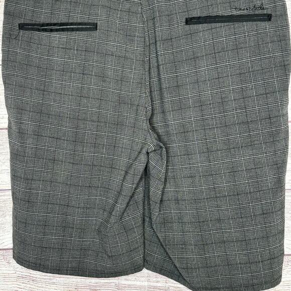 Travis Mathew Charcoal Gray Performance Golf Outdoors Shorts Size 34 - Picture 4 of 11